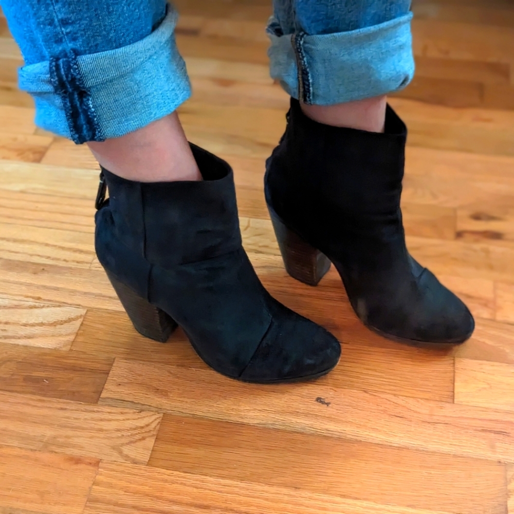 Rag & Bone Newbury Classic Suede Ankle Boot in Charcoal